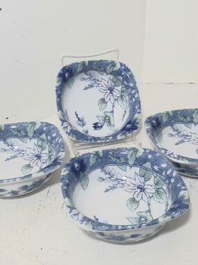 Set of 4 Vintage Blue/Green Floral Rice Bowls